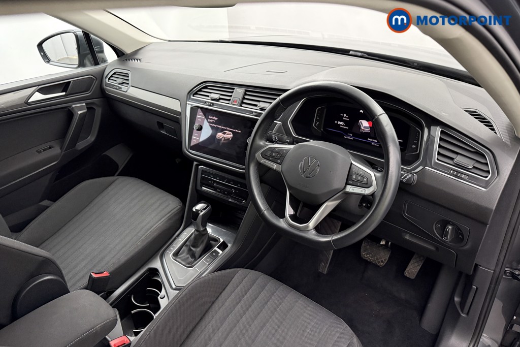 Volkswagen Tiguan Allspace Life Automatic Petrol SUV - Stock Number (1623451) - 1st supplementary image