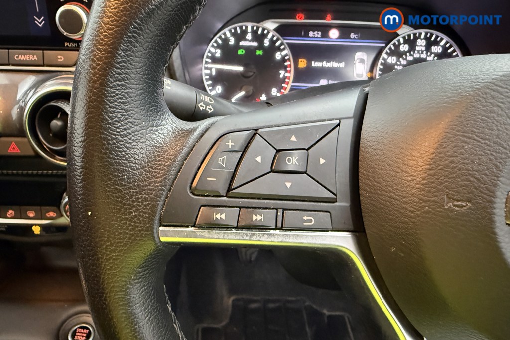 Nissan Juke N-Connecta Manual Petrol SUV - Stock Number (1623483) - 5th supplementary image