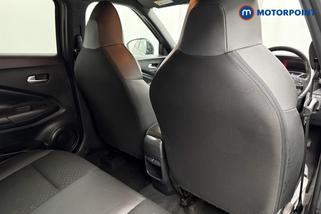 Nissan Juke N-Connecta Manual Petrol SUV - Stock Number (1623483) - 23rd supplementary image