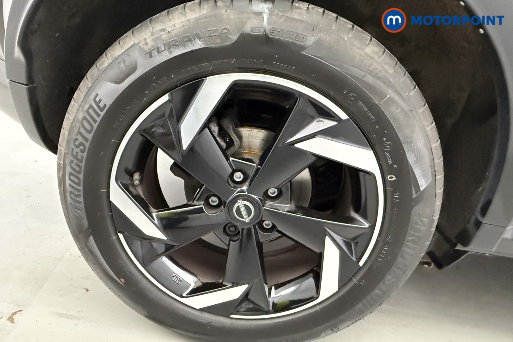 Nissan Juke N-Connecta Manual Petrol SUV - Stock Number (1623483) - 32nd supplementary image