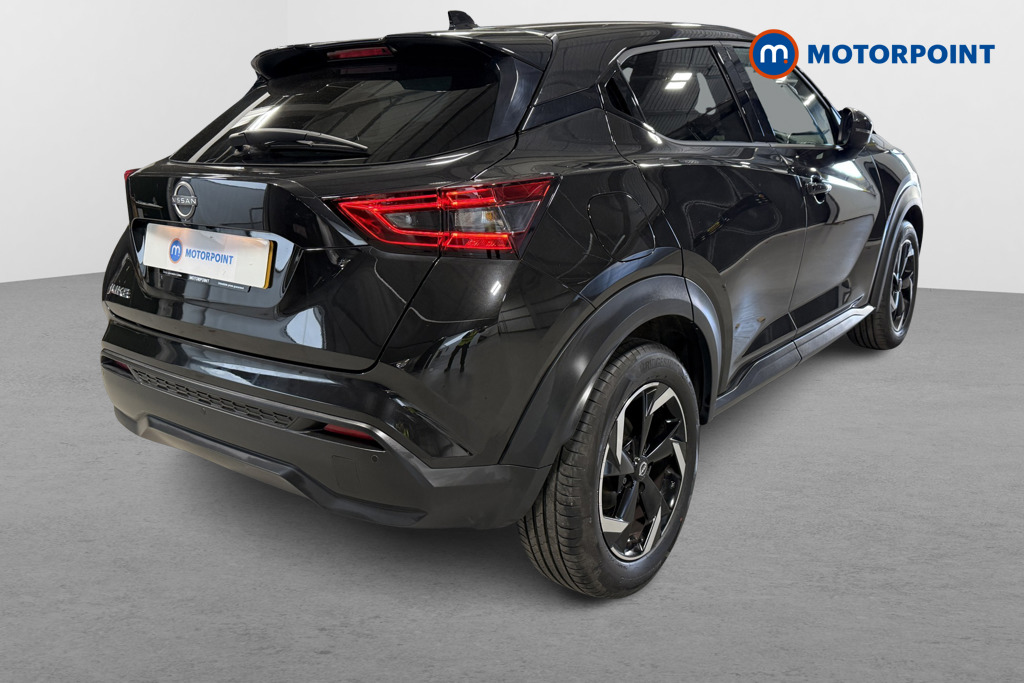 Nissan Juke N-Connecta Manual Petrol SUV - Stock Number (1623483) - Drivers side rear corner