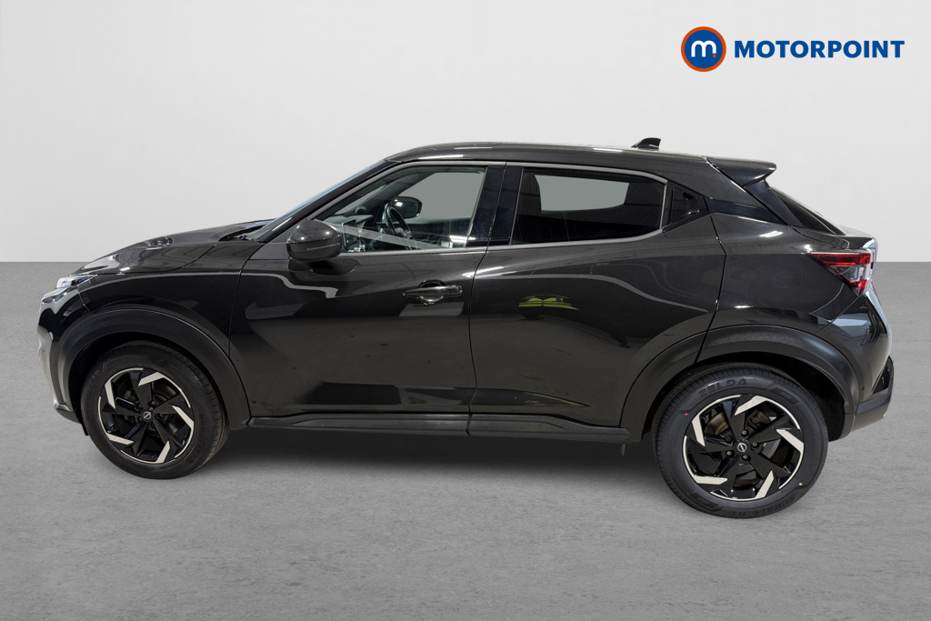 Nissan Juke N-Connecta Manual Petrol SUV - Stock Number (1623483) - Passenger side