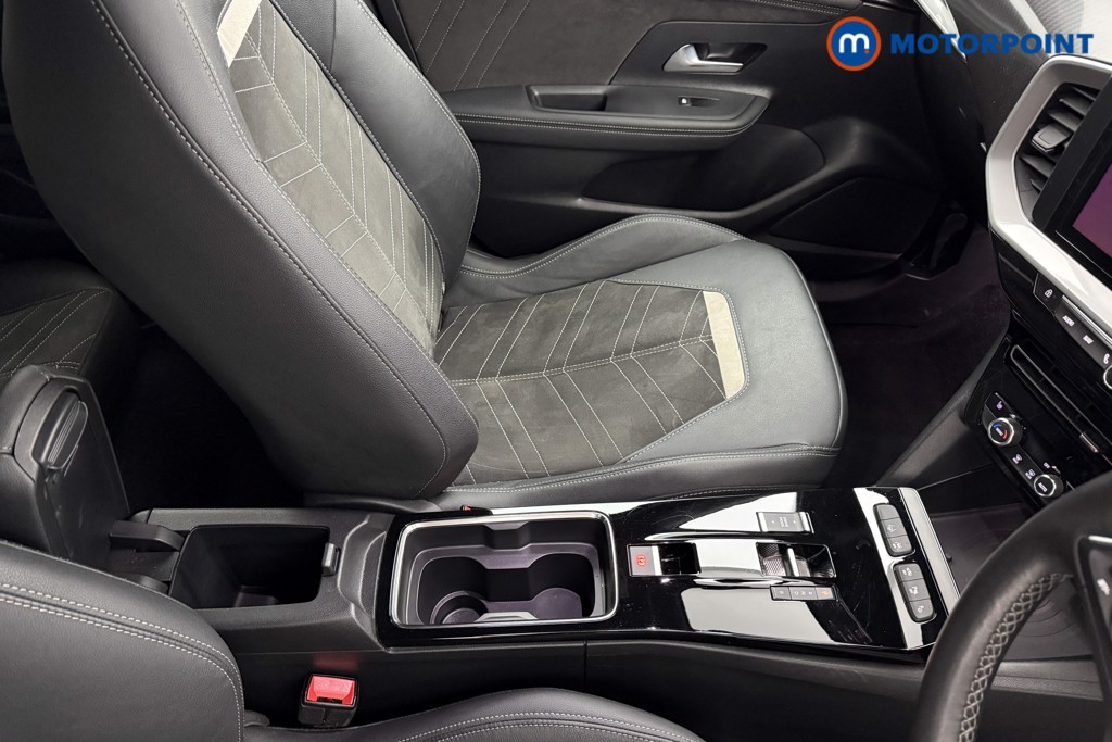 Vauxhall Mokka Ultimate Automatic Electric SUV - Stock Number (1623748) - 17th supplementary image