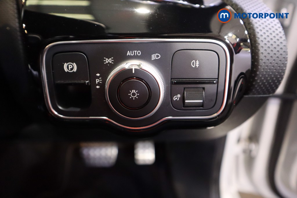 Mercedes-Benz CLA Amg Line Automatic Petrol Coupe - Stock Number (1624106) - 13th supplementary image