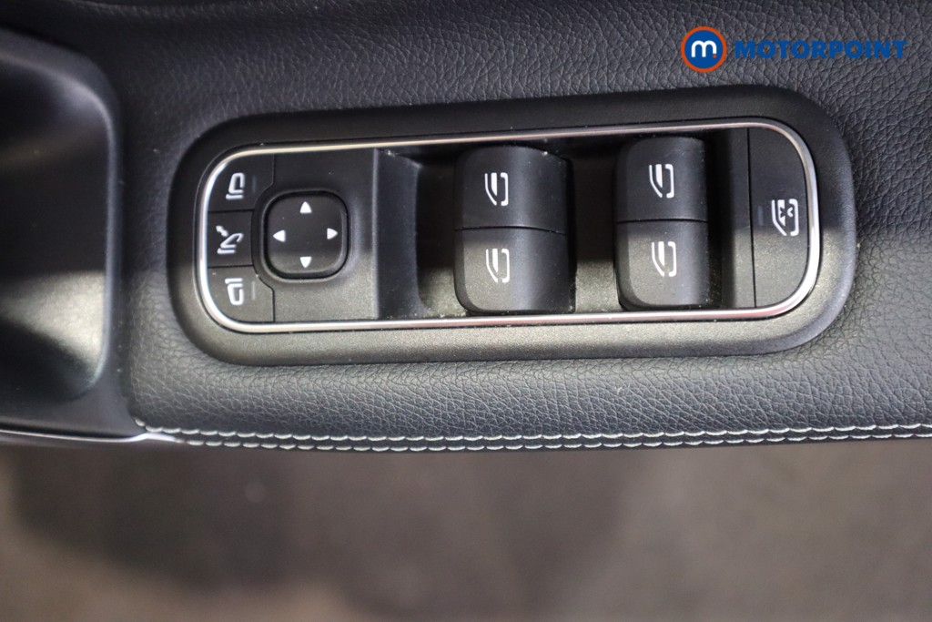 Mercedes-Benz CLA Amg Line Automatic Petrol Coupe - Stock Number (1624106) - 17th supplementary image