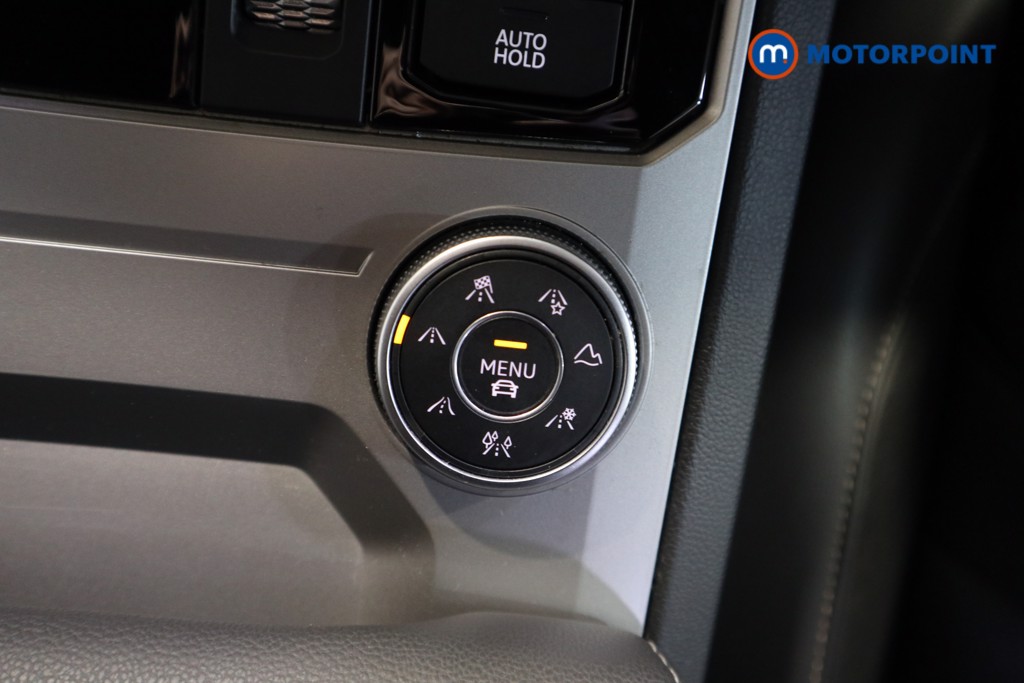 Volkswagen Touareg Black Edition Automatic Diesel SUV - Stock Number (1624232) - 9th supplementary image