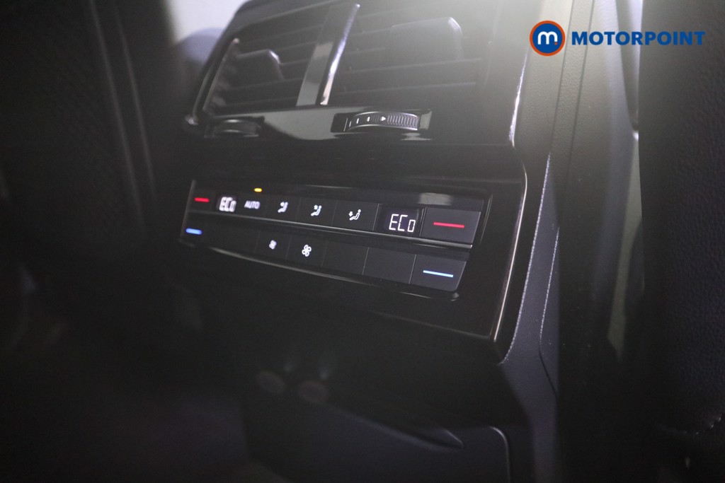 Volkswagen Touareg Black Edition Automatic Diesel SUV - Stock Number (1624232) - 25th supplementary image