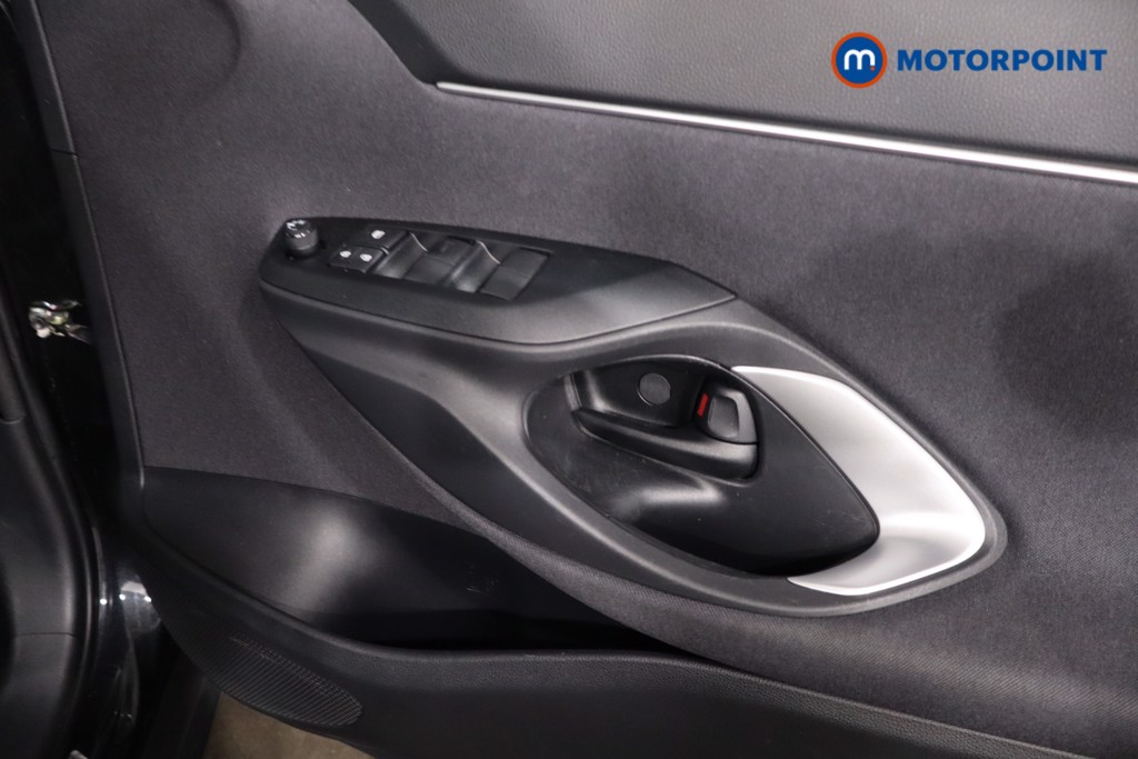 Toyota Yaris Cross Icon Automatic Petrol-Electric Hybrid Estate - Stock Number (1624249) - 25th supplementary image