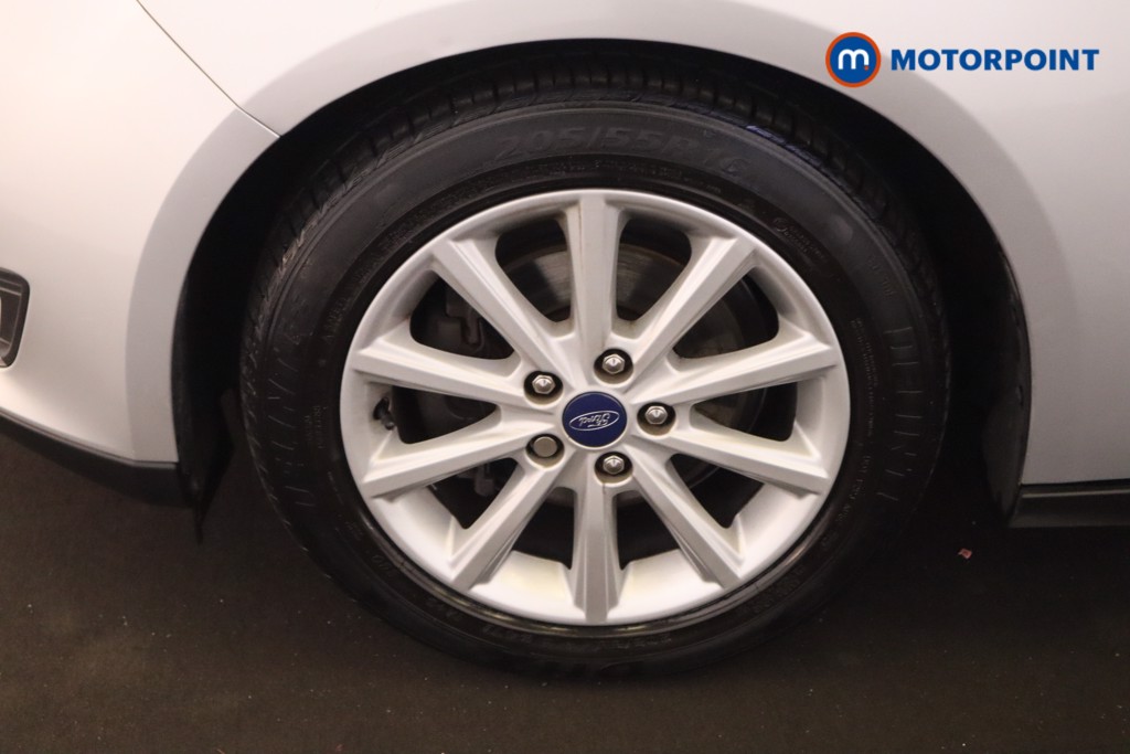 Ford Focus Titanium Manual Petrol Hatchback - Stock Number (1624418) - 10th supplementary image