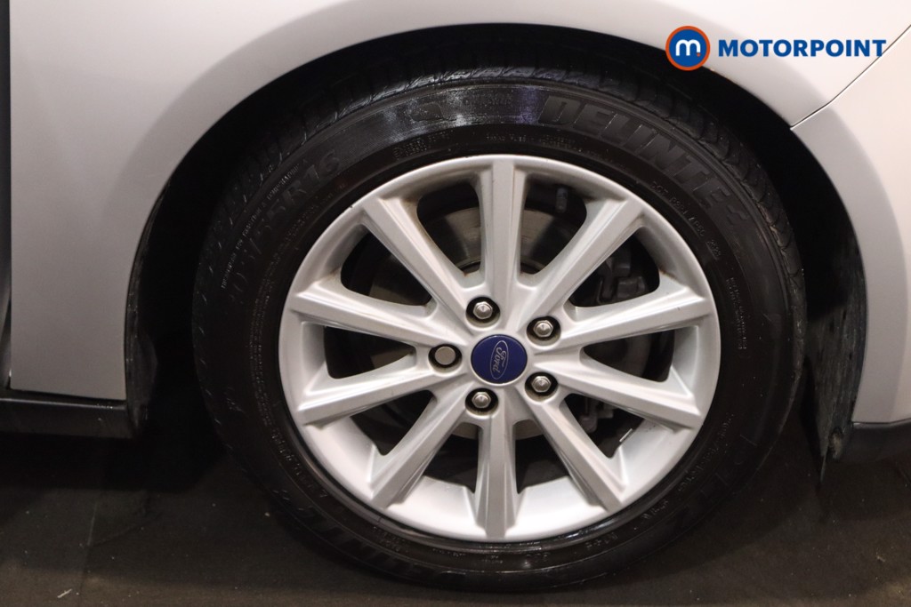 Ford Focus Titanium Manual Petrol Hatchback - Stock Number (1624418) - 11th supplementary image