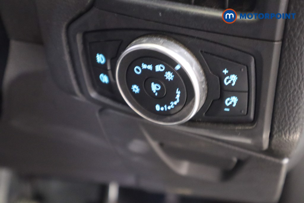 Ford Focus Titanium Manual Petrol Hatchback - Stock Number (1624418) - 15th supplementary image