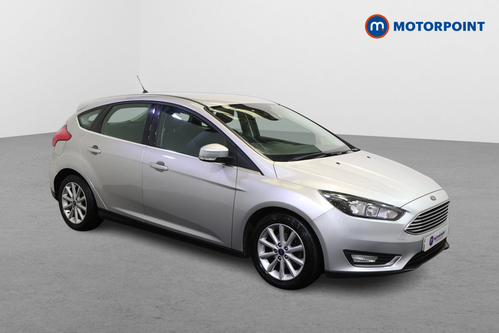 Ford Focus Titanium Manual Petrol Hatchback - Stock Number (1624418) - Drivers side front corner