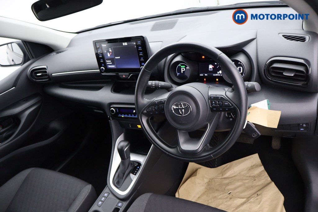 Toyota Yaris Design Automatic Petrol-Electric Hybrid Hatchback - Stock Number (1624665) - 20th supplementary image