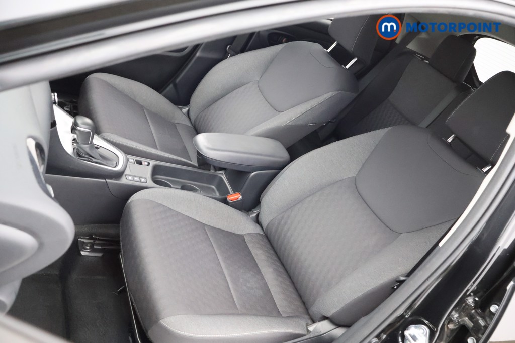 Toyota Yaris Design Automatic Petrol-Electric Hybrid Hatchback - Stock Number (1624665) - 30th supplementary image