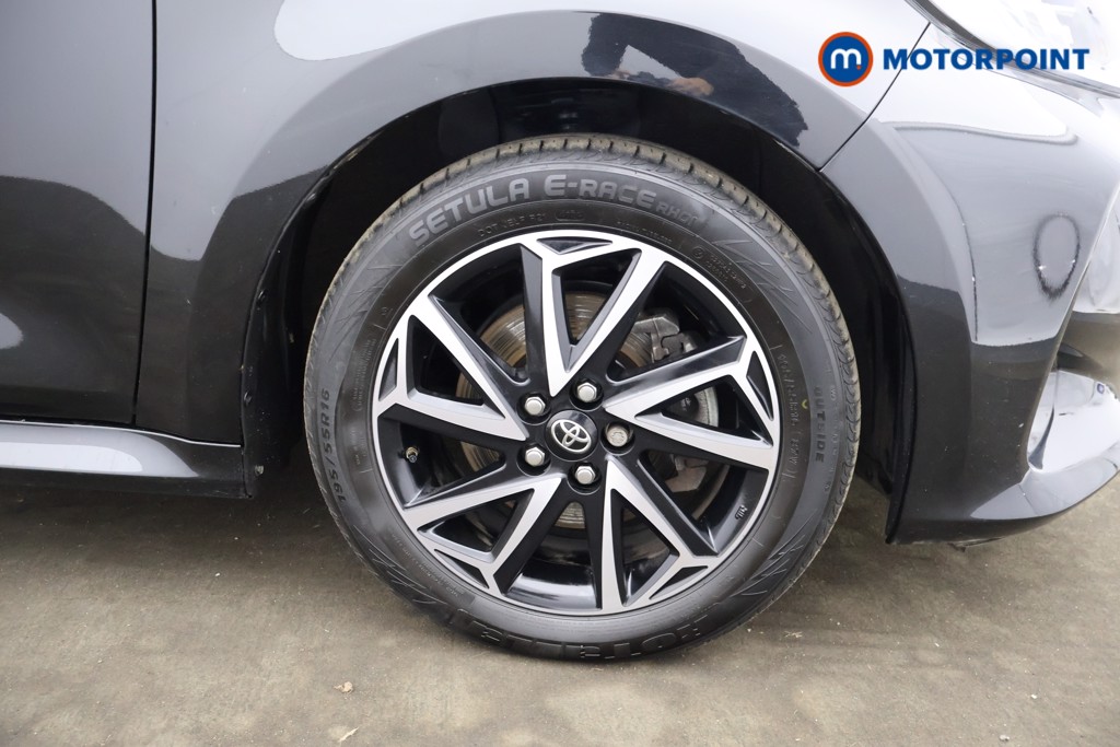 Toyota Yaris Design Automatic Petrol-Electric Hybrid Hatchback - Stock Number (1624665) - 1st supplementary image