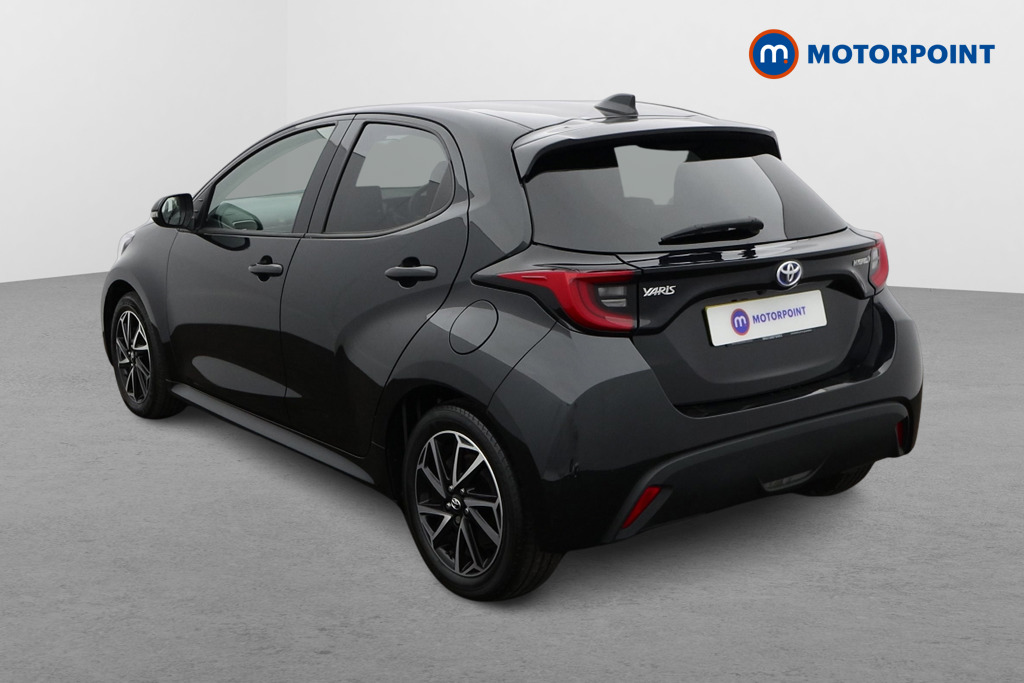 Toyota Yaris Design Automatic Petrol-Electric Hybrid Hatchback - Stock Number (1624665) - Passenger side rear corner