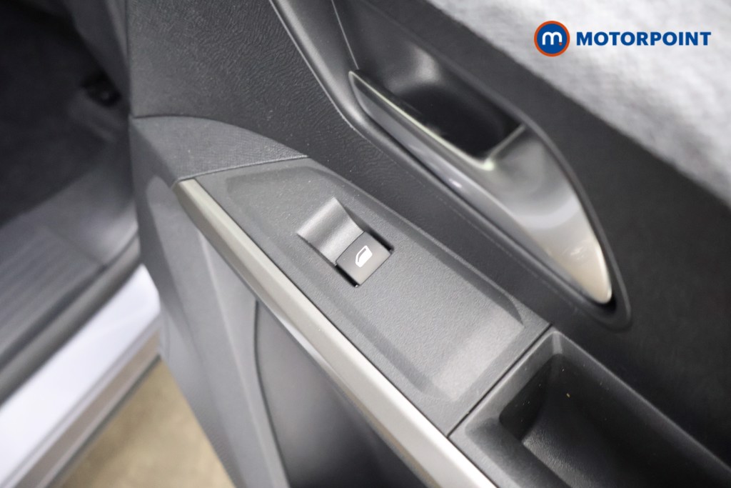 Peugeot 5008 Allure Automatic Petrol SUV - Stock Number (1624687) - 26th supplementary image