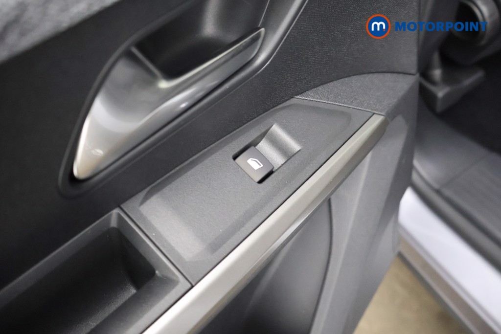 Peugeot 5008 Allure Automatic Petrol SUV - Stock Number (1624690) - 29th supplementary image