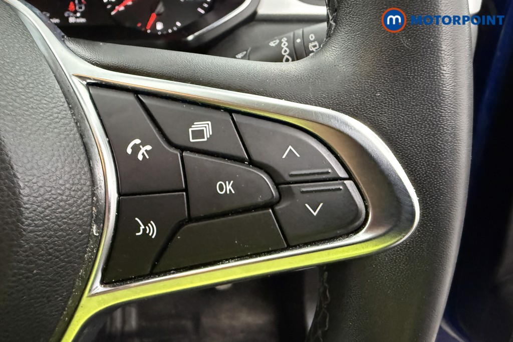 Renault Captur Iconic Manual Petrol SUV - Stock Number (1624716) - 7th supplementary image