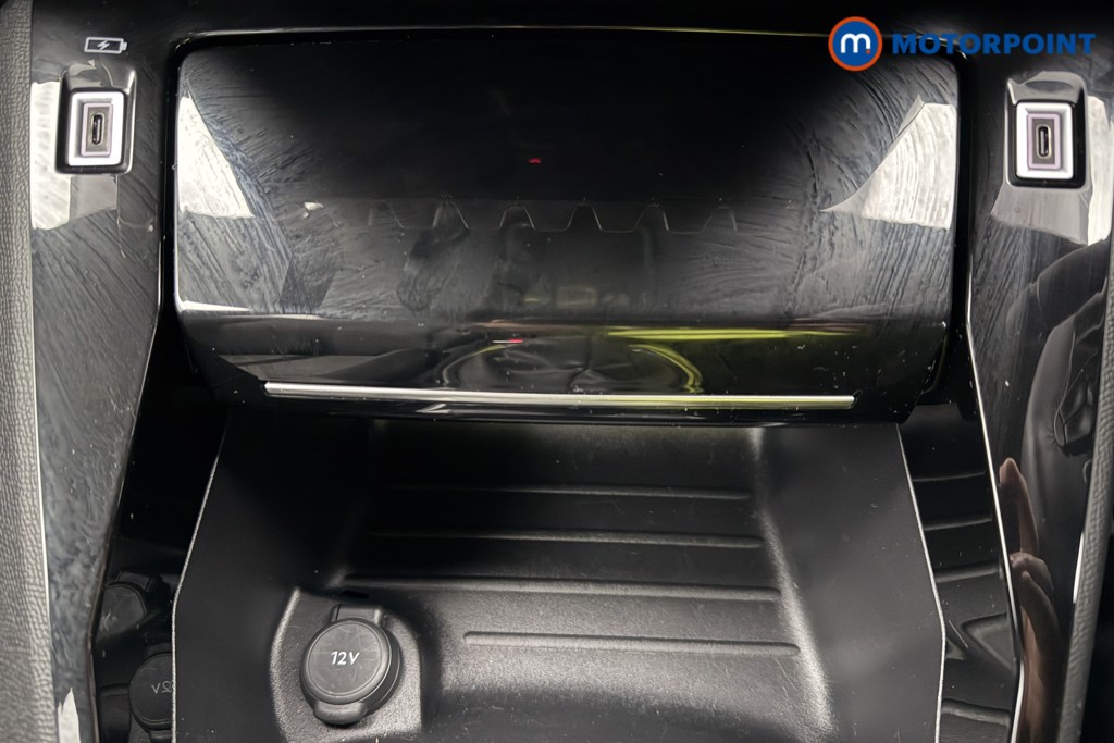 Peugeot 2008 Allure Manual Petrol SUV - Stock Number (1624935) - 14th supplementary image