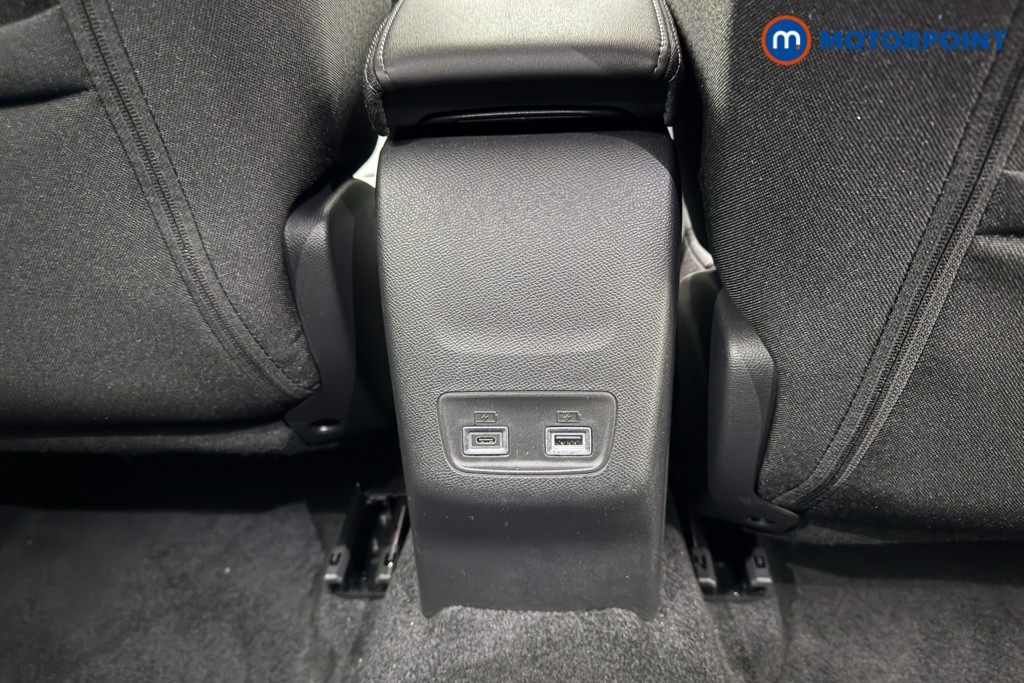 Peugeot 2008 Allure Manual Petrol SUV - Stock Number (1624935) - 20th supplementary image