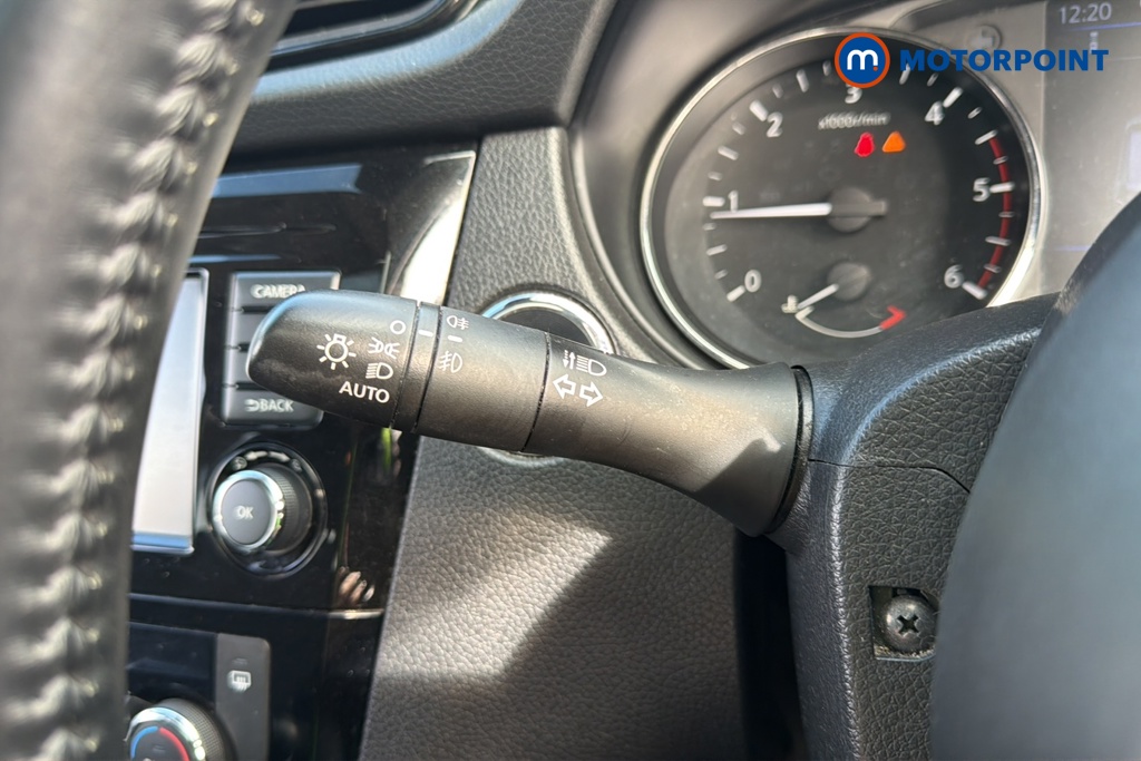 Nissan X-Trail N-Connecta Manual Diesel SUV - Stock Number (1625263) - 5th supplementary image