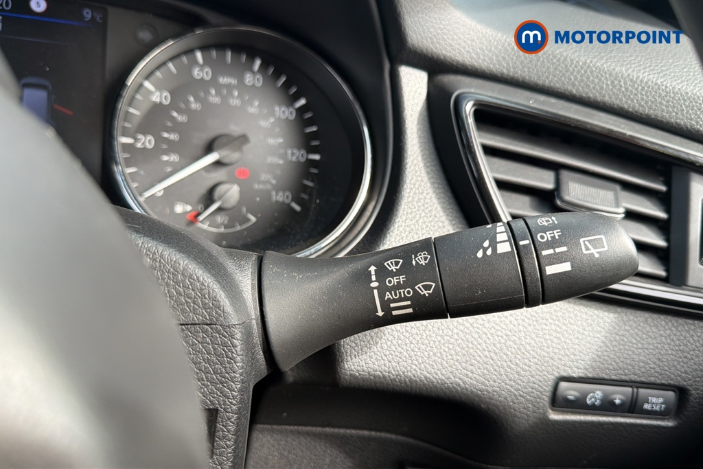 Nissan X-Trail N-Connecta Manual Diesel SUV - Stock Number (1625263) - 6th supplementary image