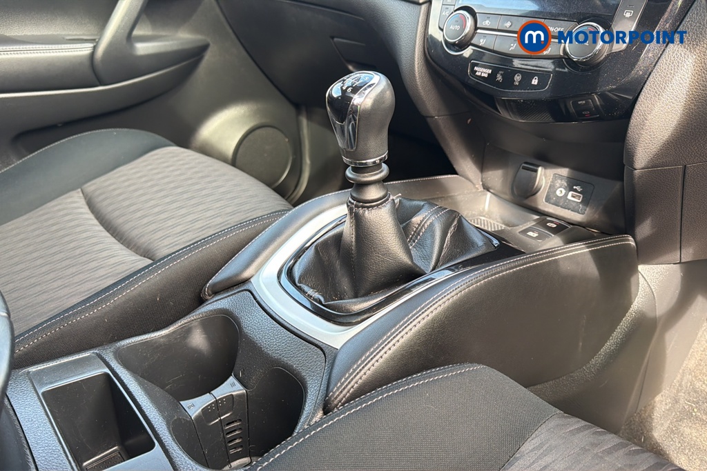 Nissan X-Trail N-Connecta Manual Diesel SUV - Stock Number (1625263) - 15th supplementary image