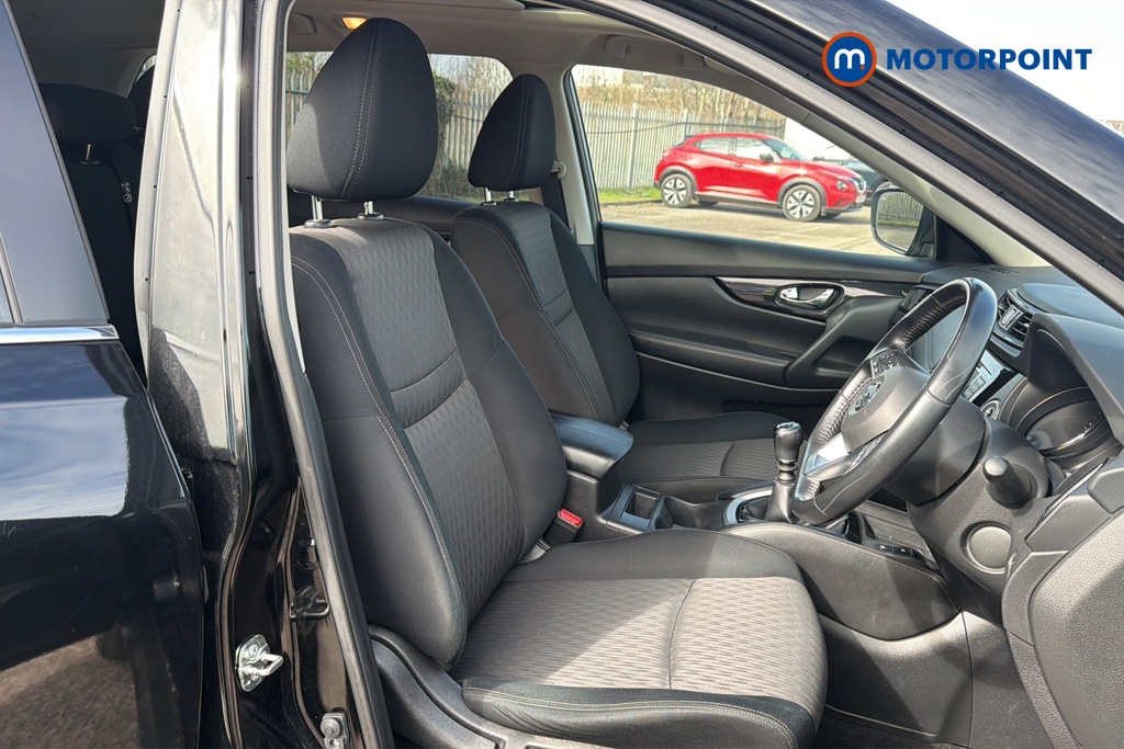 Nissan X-Trail N-Connecta Manual Diesel SUV - Stock Number (1625263) - 22nd supplementary image