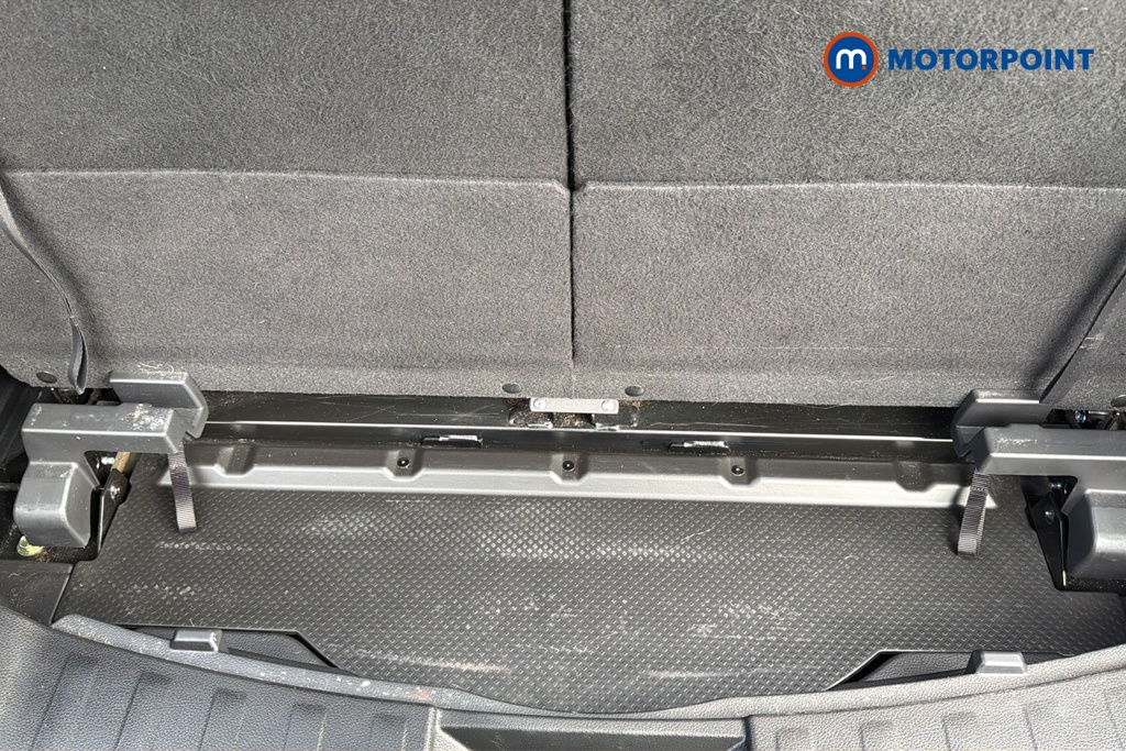 Nissan X-Trail N-Connecta Manual Diesel SUV - Stock Number (1625263) - 33rd supplementary image