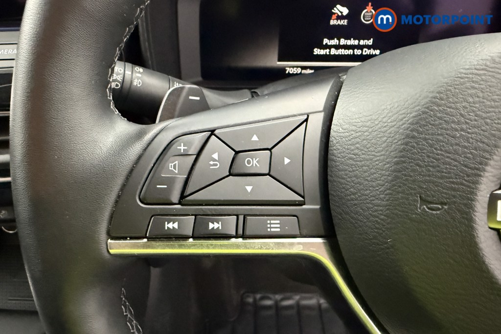 Nissan Juke Tekna Automatic Petrol SUV - Stock Number (1625435) - 2nd supplementary image