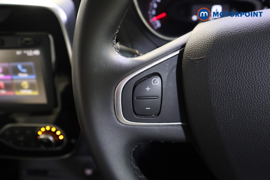 Renault Captur Iconic Manual Petrol SUV - Stock Number (1625502) - 3rd supplementary image