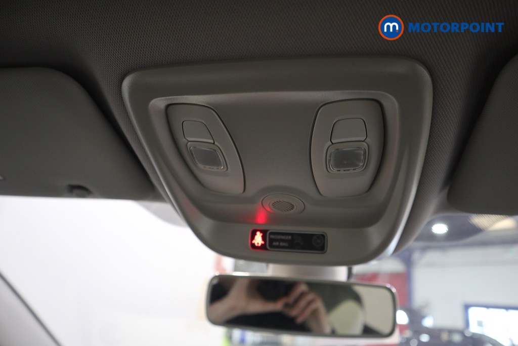 Renault Captur Iconic Manual Petrol SUV - Stock Number (1625502) - 11th supplementary image