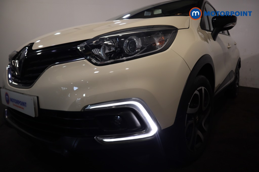 Renault Captur Iconic Manual Petrol SUV - Stock Number (1625502) - 29th supplementary image