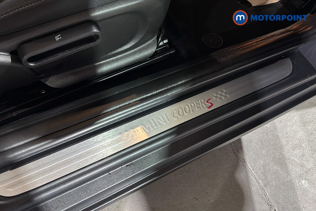 Mini Hatchback Cooper S Classic Manual Petrol Hatchback - Stock Number (1625748) - 27th supplementary image