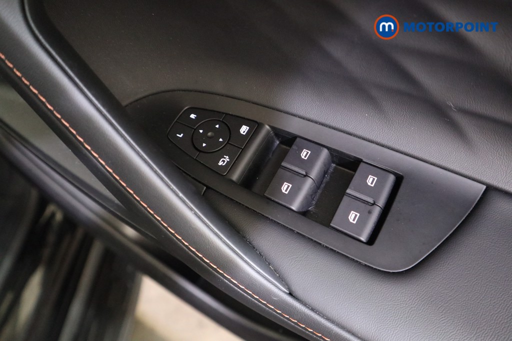 Mg Motor Uk HS Trophy Automatic Petrol Plug-In Hybrid SUV - Stock Number (1625761) - 13th supplementary image