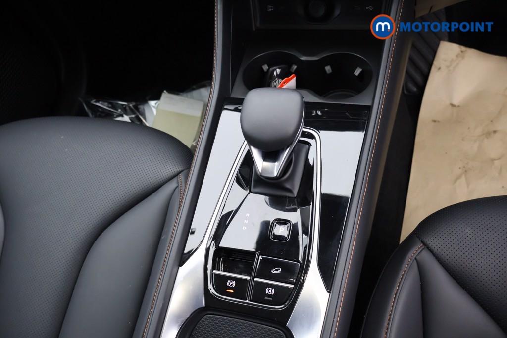 Mg Motor Uk HS Trophy Automatic Petrol Plug-In Hybrid SUV - Stock Number (1625823) - 13th supplementary image