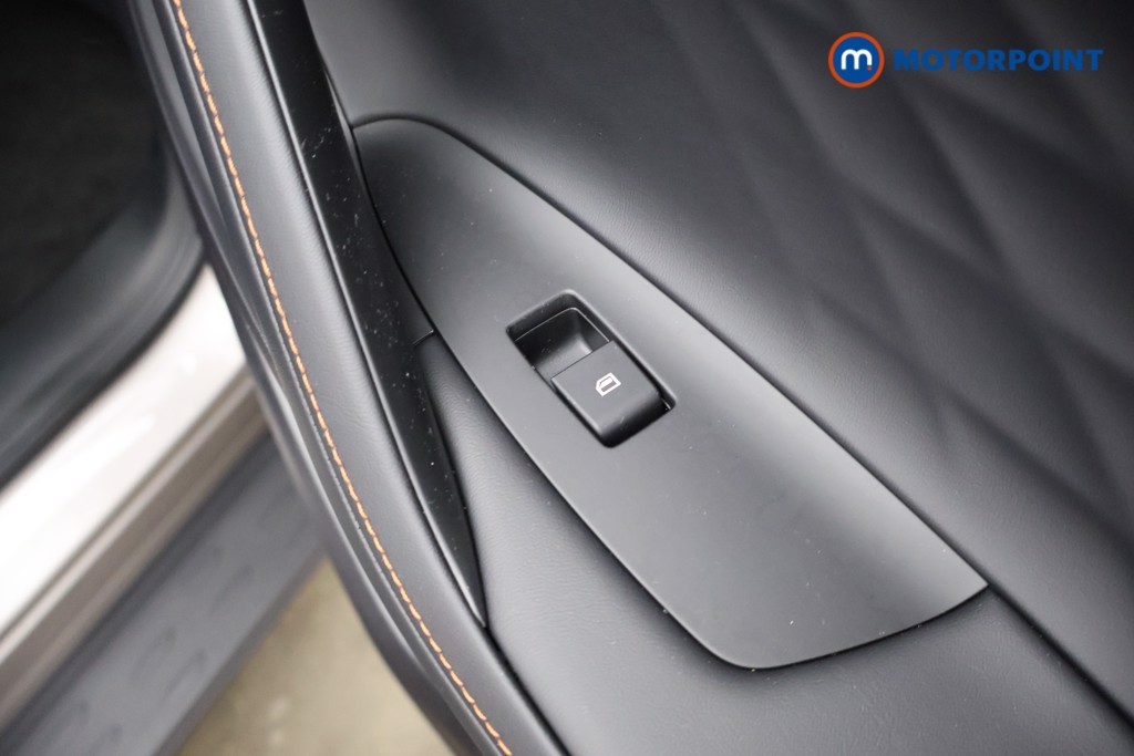 Mg Motor Uk HS Trophy Automatic Petrol Plug-In Hybrid SUV - Stock Number (1625823) - 24th supplementary image