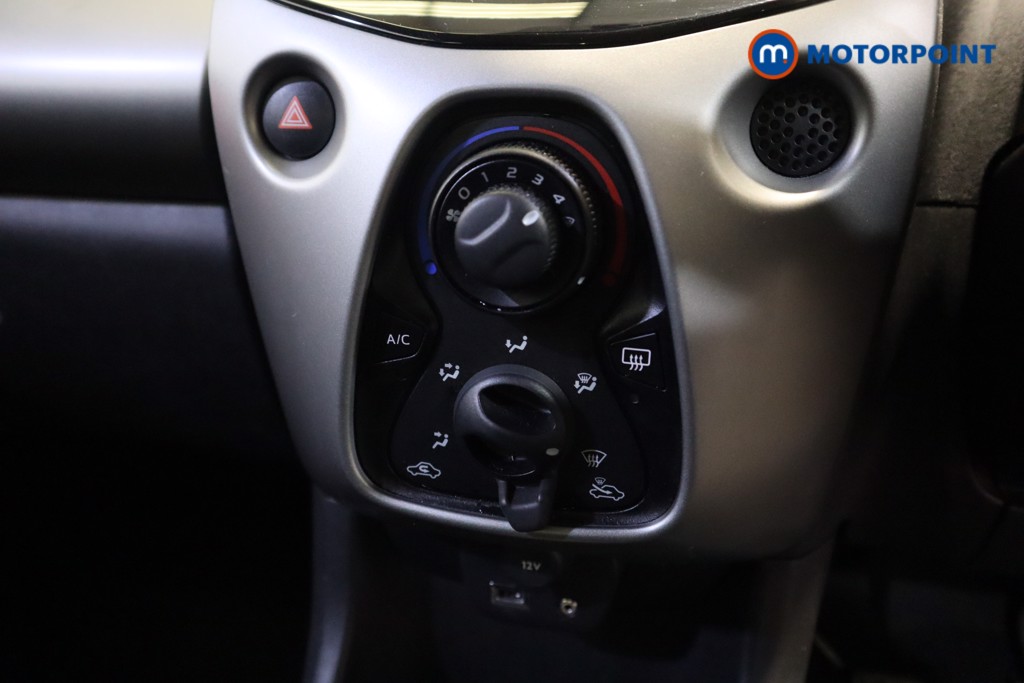 Peugeot 108 Active Manual Petrol Hatchback - Stock Number (1626002) - 18th supplementary image