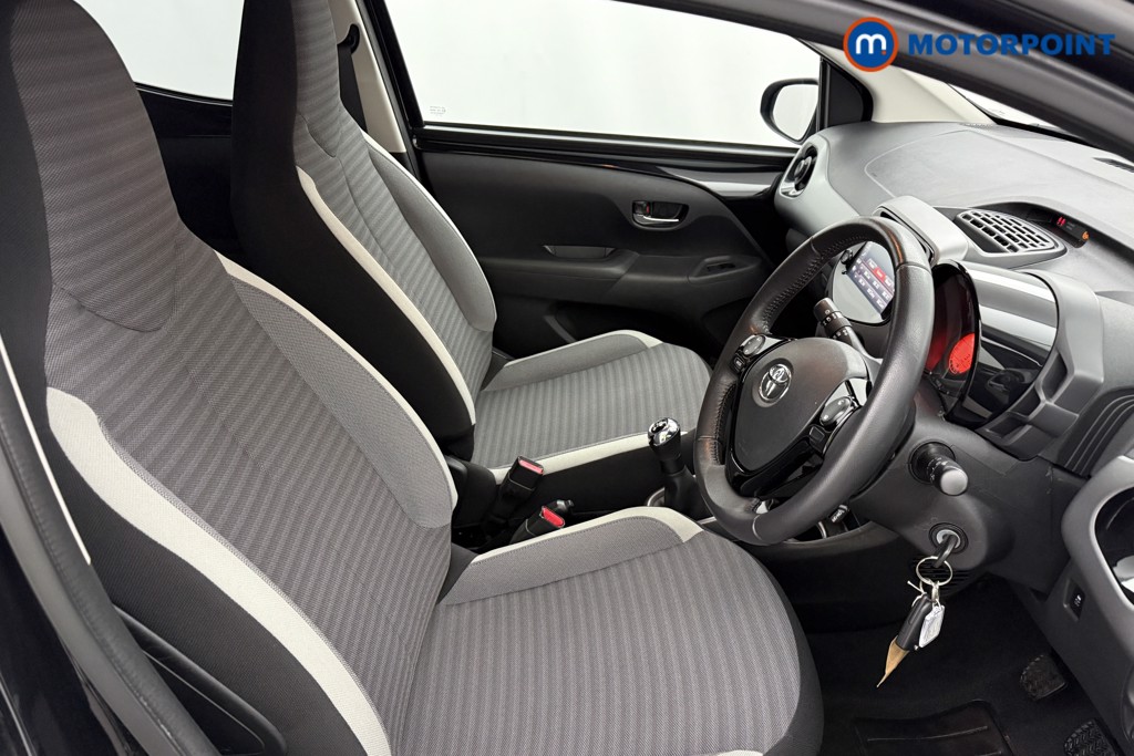 Toyota Aygo X-Trend Manual Petrol Hatchback - Stock Number (1626418) - 1st supplementary image