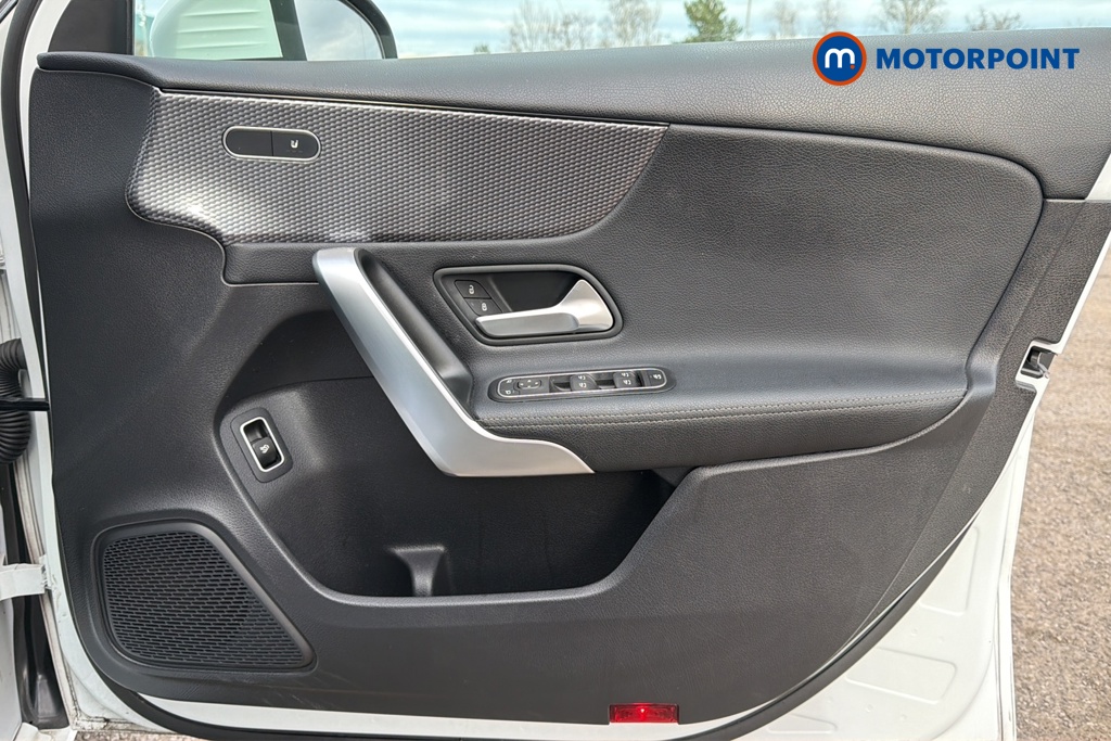 Mercedes-Benz A Class Sport Manual Petrol Saloon - Stock Number (1627228) - 18th supplementary image