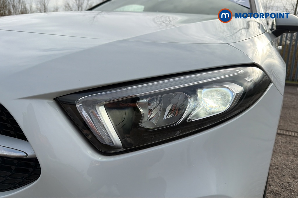 Mercedes-Benz A Class Sport Manual Petrol Saloon - Stock Number (1627228) - 42nd supplementary image