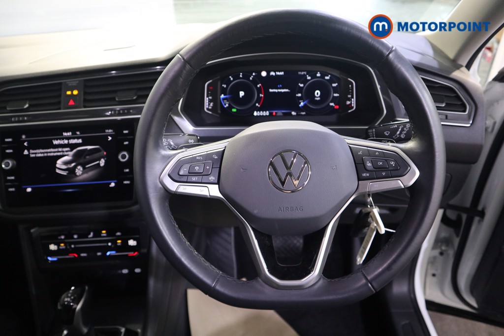 Volkswagen Tiguan Allspace Life Automatic Petrol SUV - Stock Number (1627729) - 2nd supplementary image