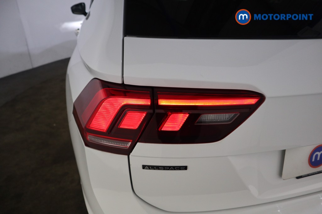 Volkswagen Tiguan Allspace Life Automatic Petrol SUV - Stock Number (1627729) - 25th supplementary image