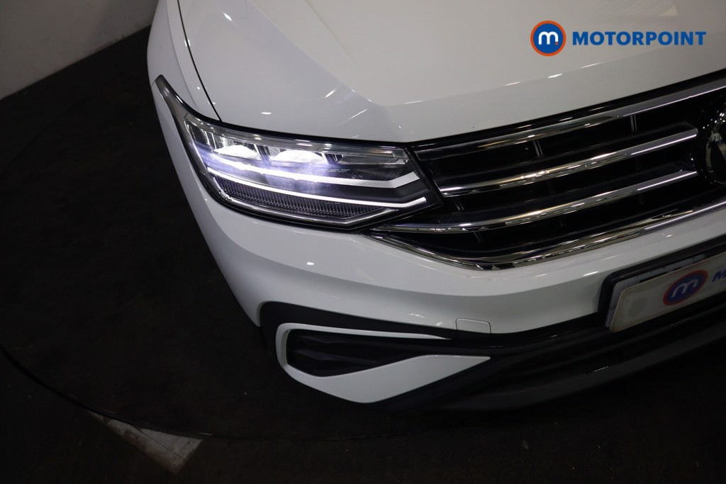 Volkswagen Tiguan Allspace Life Automatic Petrol SUV - Stock Number (1627729) - 37th supplementary image