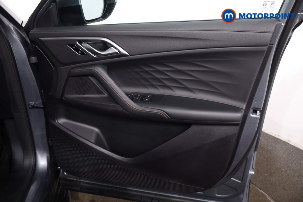 Mg Motor Uk HS Trophy Automatic Petrol Plug-In Hybrid SUV - Stock Number (1627756) - 24th supplementary image