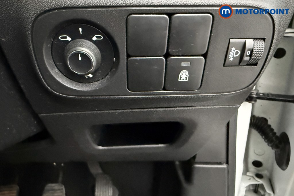 Citroen C3 Plus Manual Petrol Hatchback - Stock Number (1627810) - 7th supplementary image