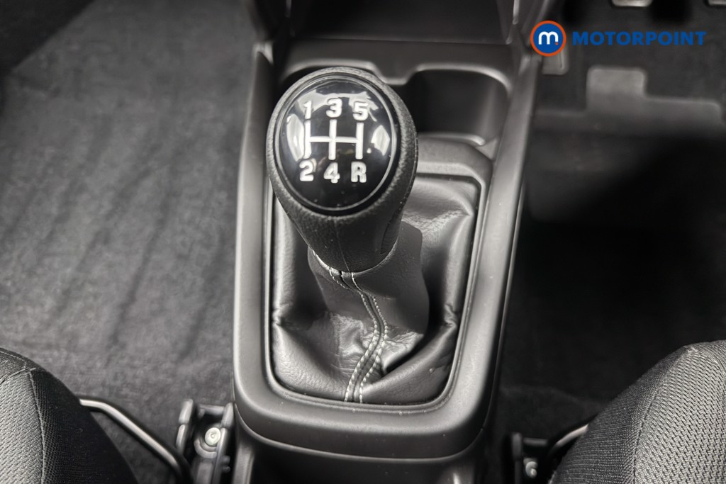 Suzuki Swift Motion Manual Petrol Hatchback - Stock Number (1627896) - 7th supplementary image