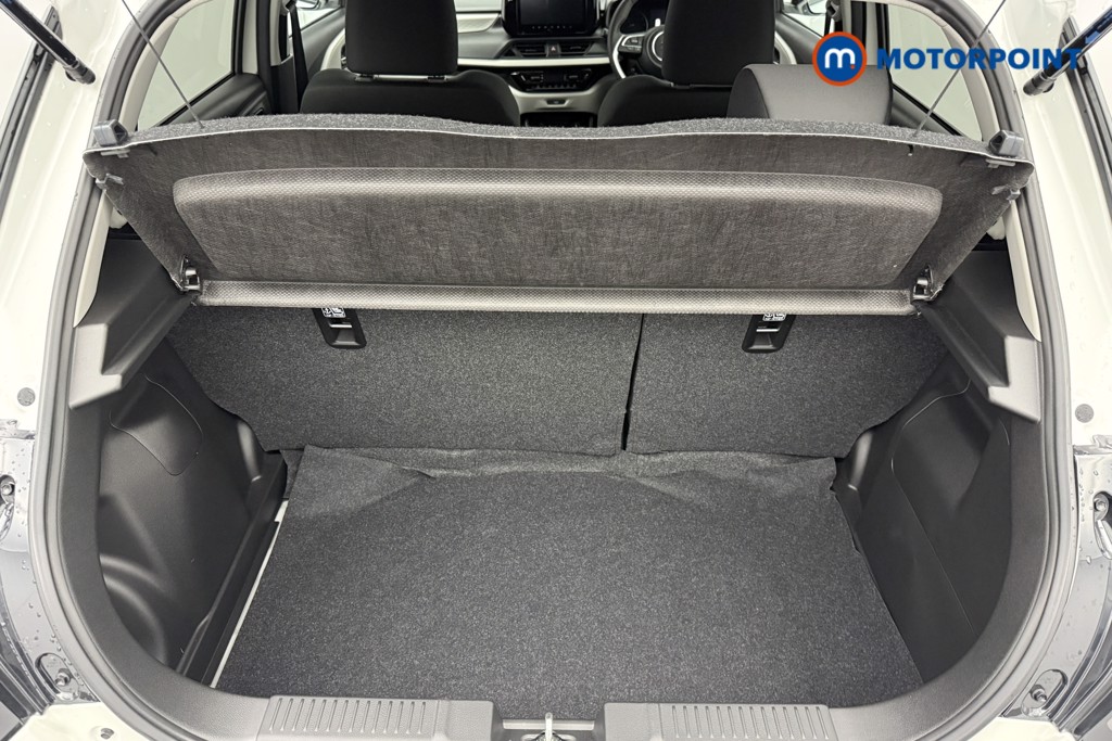 Suzuki Swift Motion Manual Petrol Hatchback - Stock Number (1627896) - 21st supplementary image