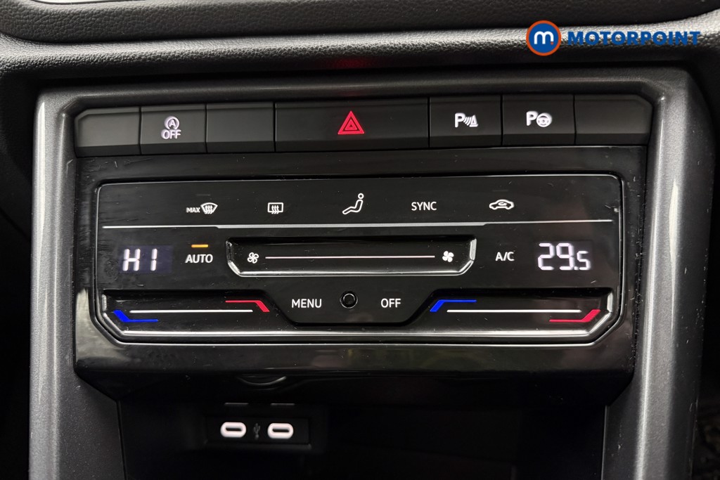 Volkswagen T-Roc Style Manual Petrol SUV - Stock Number (1627908) - 16th supplementary image